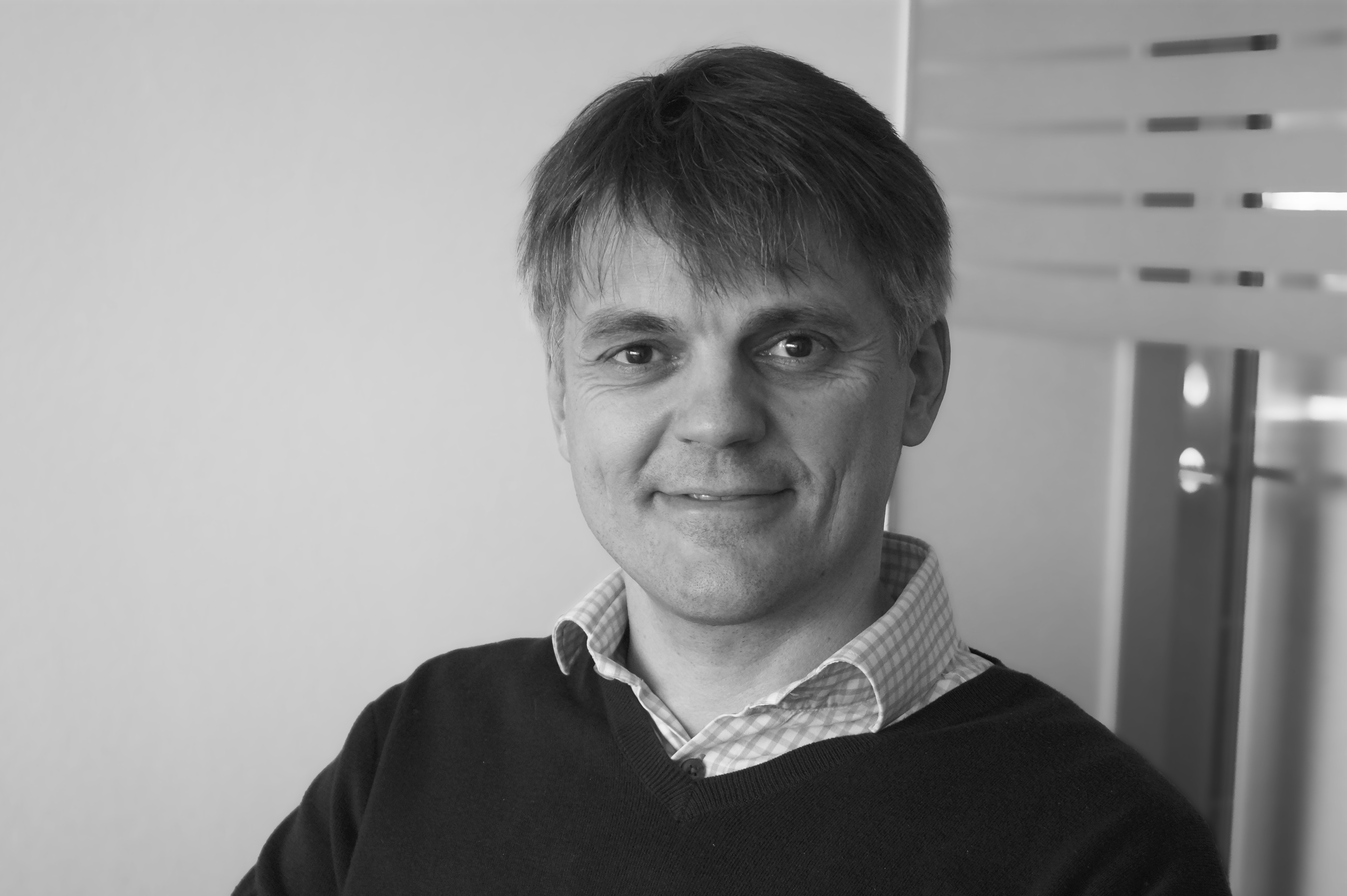 Thomas Kingo Hede Karlsen Sort Hvid