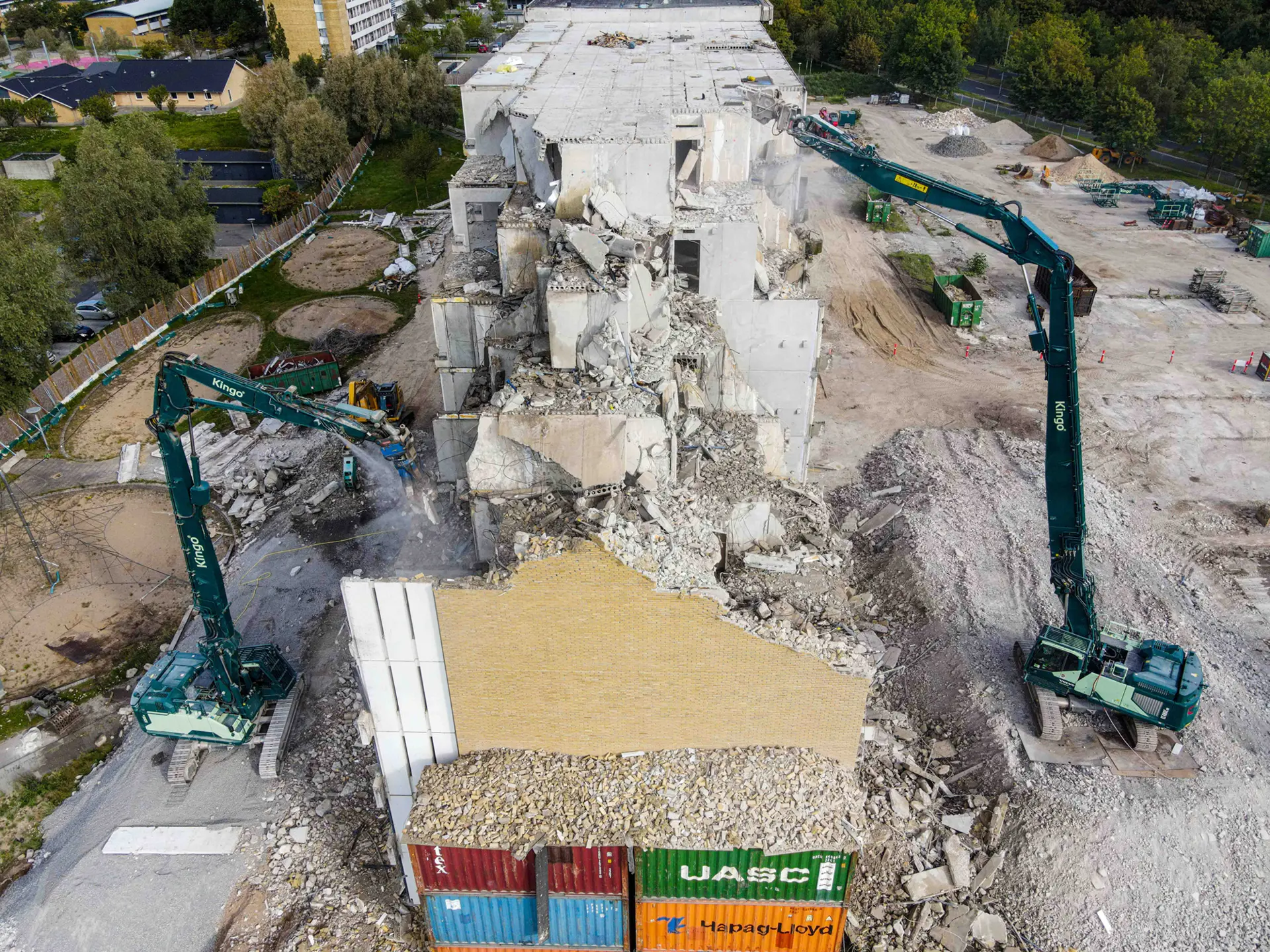 Dji Fly 20230914 103134 576 1694680331873 Photo Red VRO