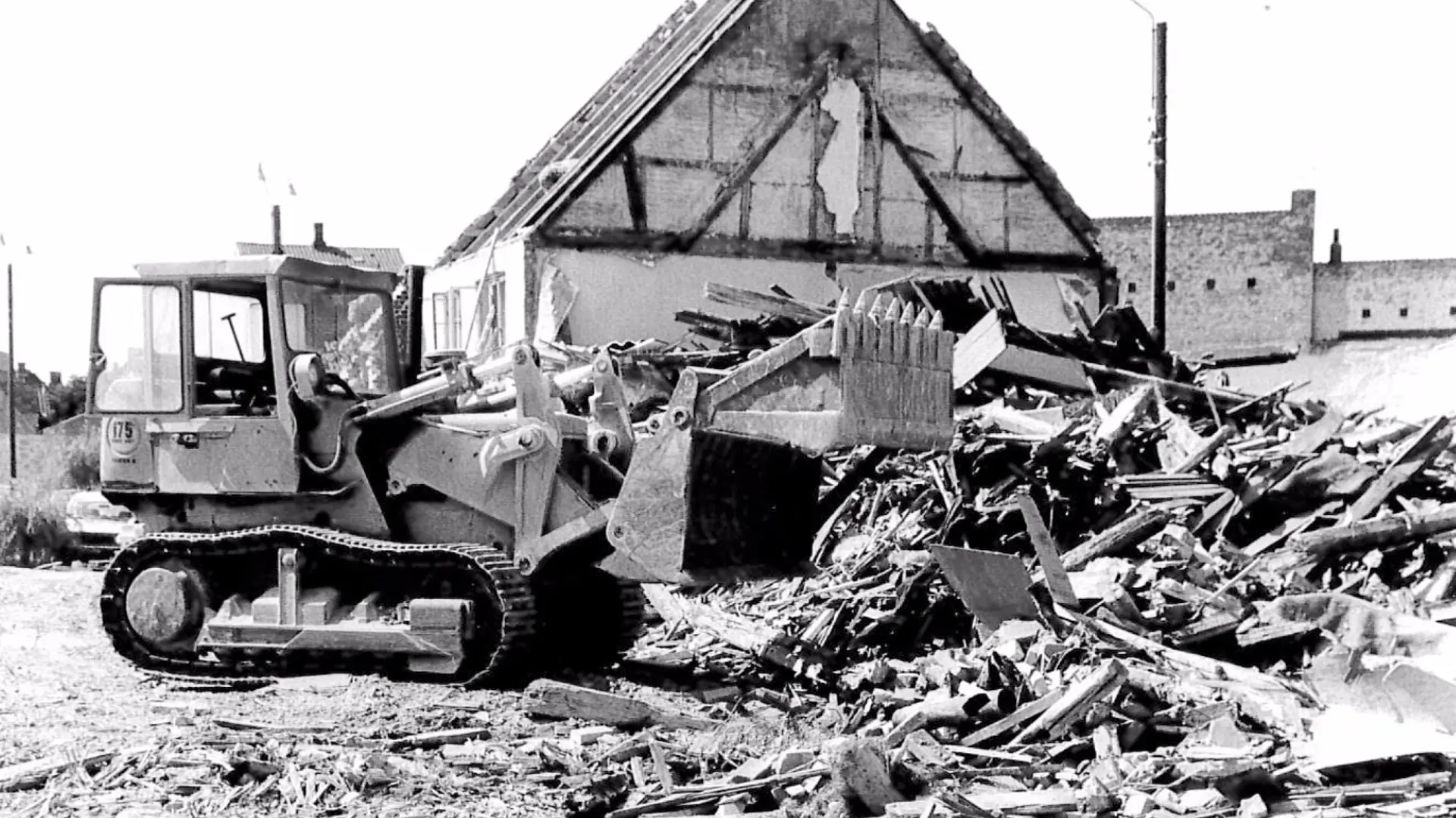 Kingos Foerste Bulldozer