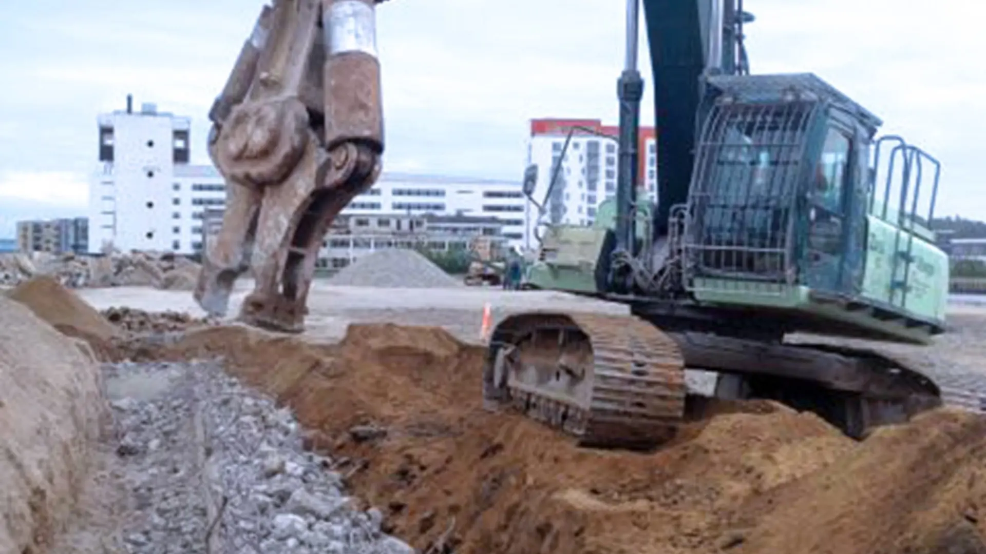 Nedbrydning af betonsilo ved DLG