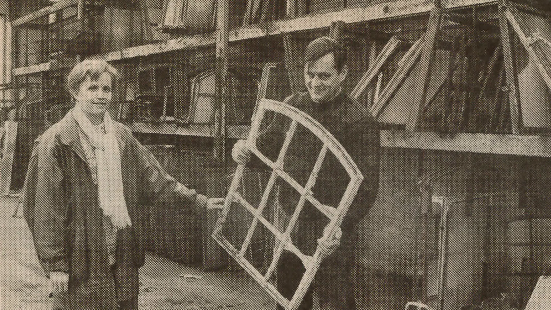 Vermund Og Ida Genbruger Byggematerialerne 1988